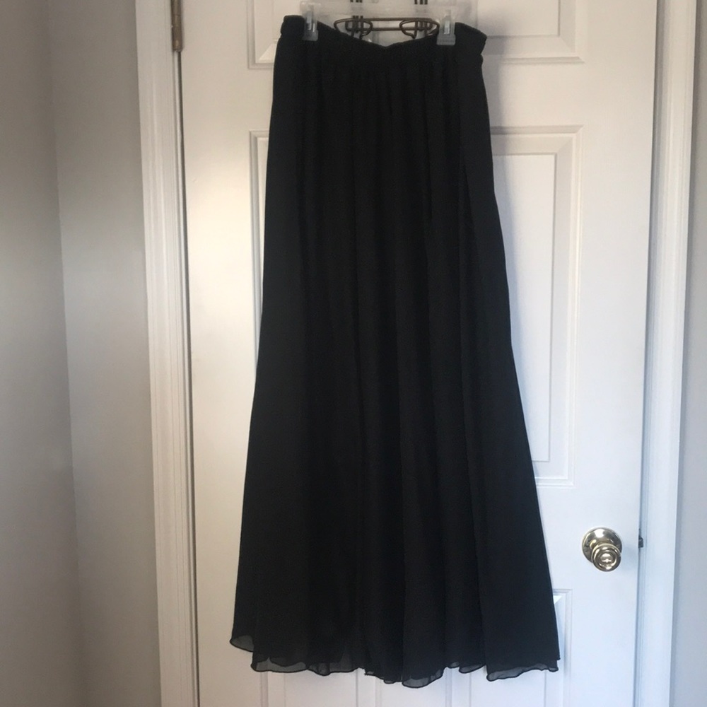 Black flowy maxi skirt